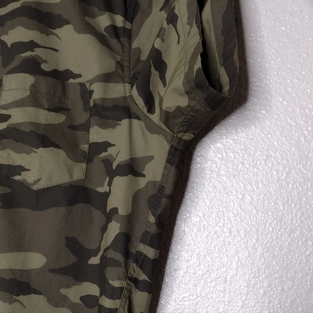 J. Crew Men's Camouflage Flex Washed Short Sleeve Casual Button Down Shirt Sz M